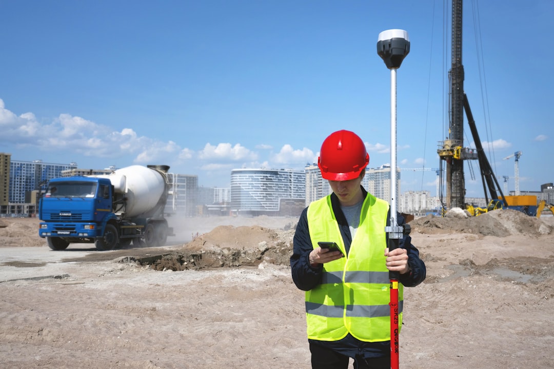 Contrôles de chantier : comment éviter les amendes avec le digital